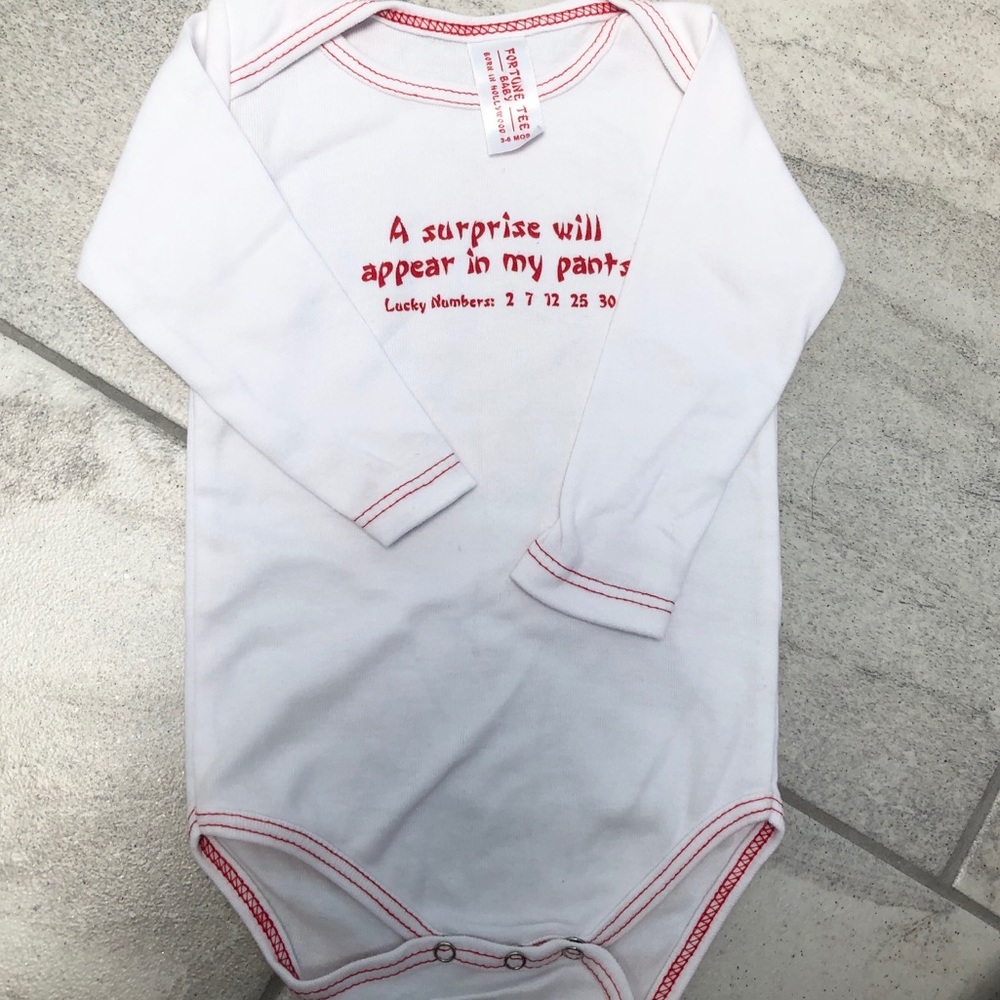 🥠🥠 NWOT FORTUNE COOKIE BABY ONESIE